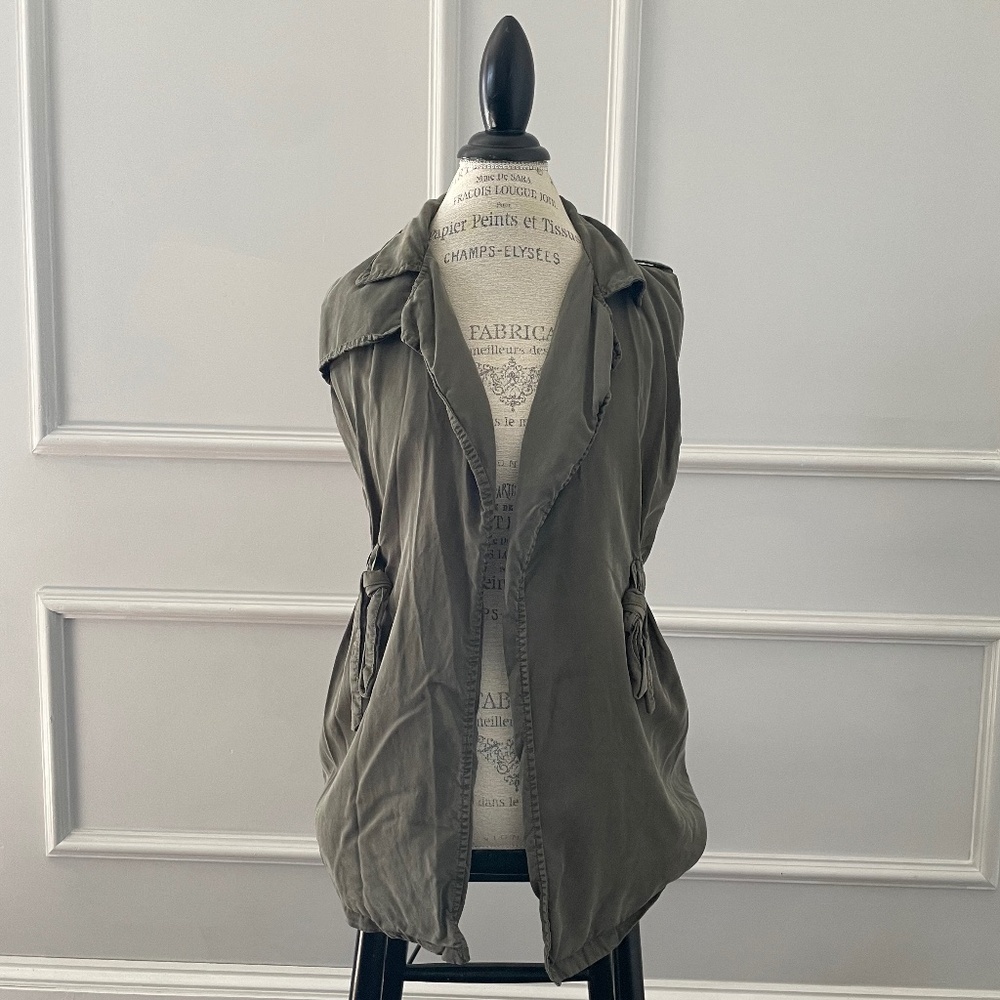 Super soft army green vest